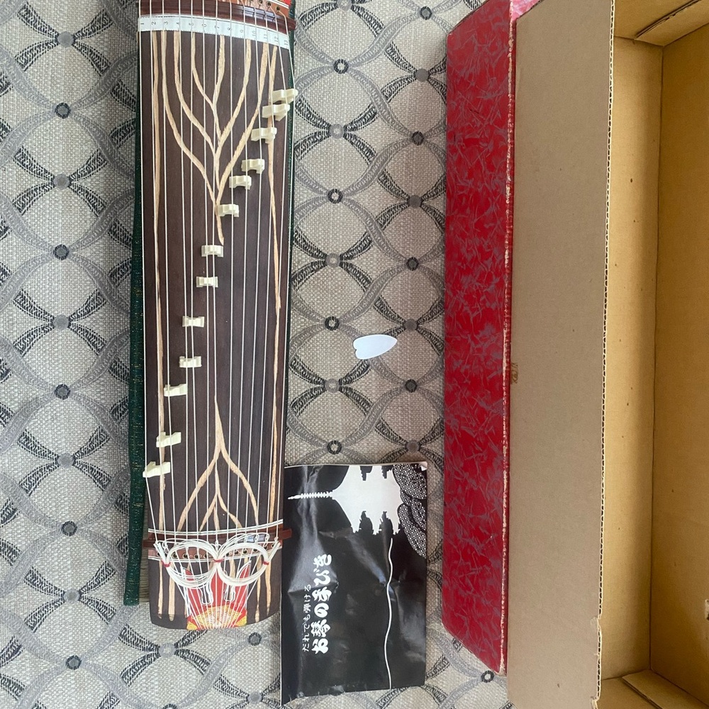 Japanese Mini Koto Instrument - Picture 2 of 4